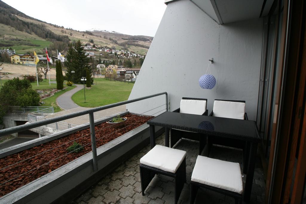Tulai 104E Appartement Scuol Buitenkant foto